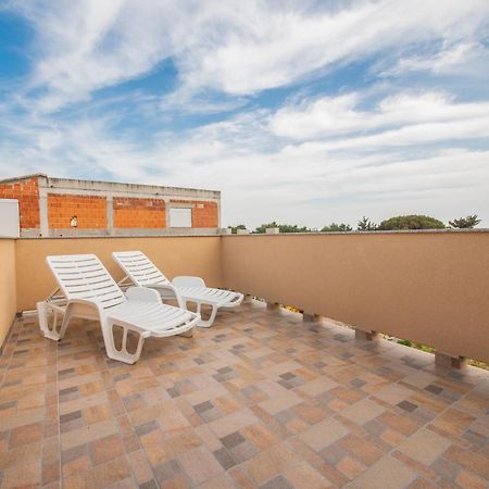 Apartman Eva Vrsi Buitenkant foto