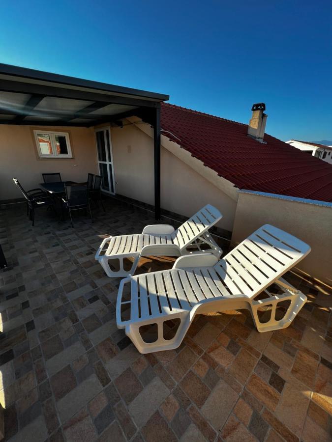Apartman Eva Vrsi Buitenkant foto